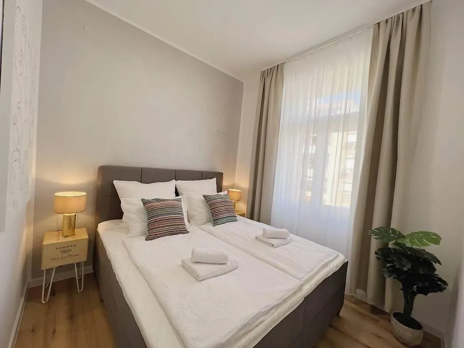 Chariming And Comfy Studio Apartment Pula