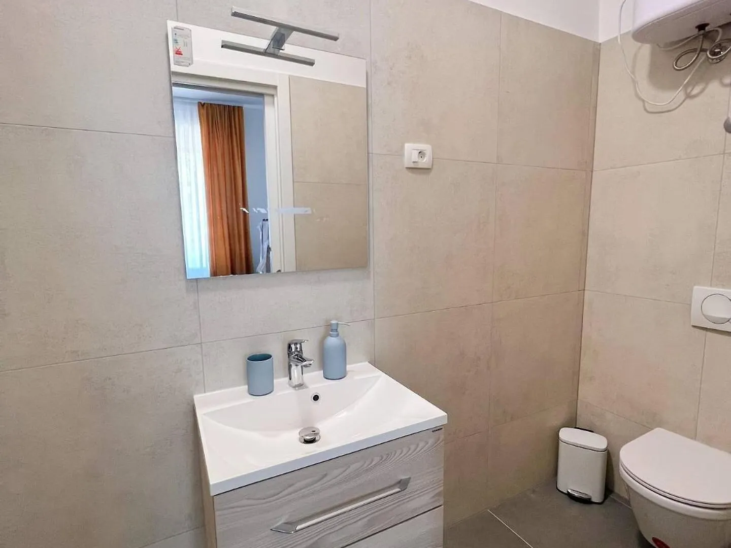 Chariming And Comfy Studio Apartment Pula
